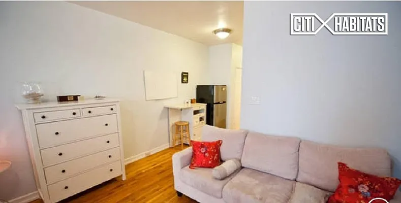 Rented by Citi Habitats | media 60