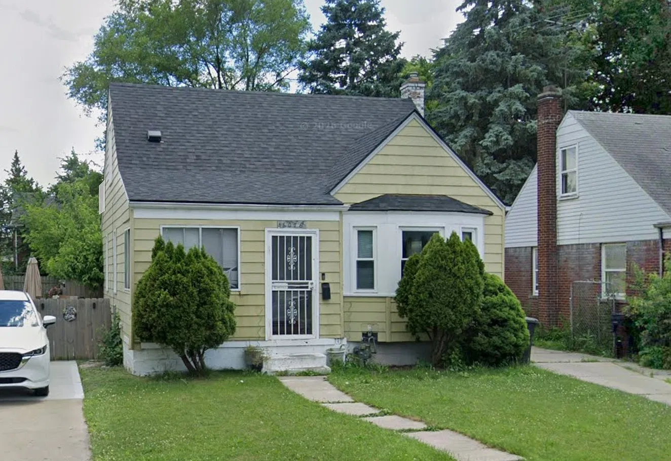 16076 Maddelein St. - - — Photo 1