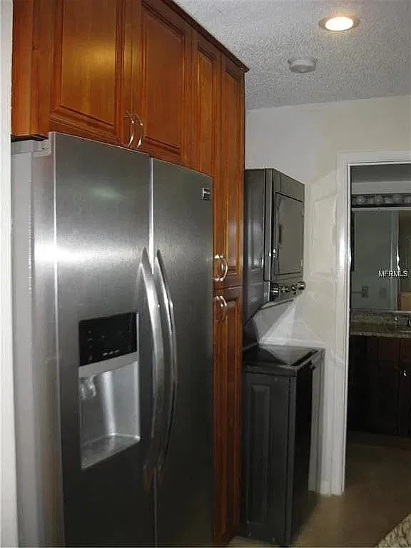 Charming 3 Bed 2 Bath Single Family Home in Bradenton, FL - $2877/mo — Photo 3