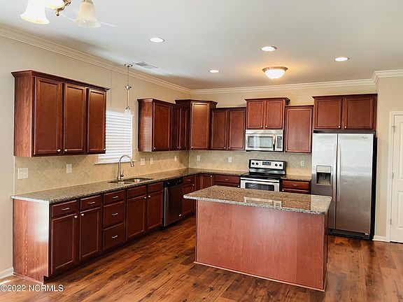 4th image of 3808 E Baywood Ln
