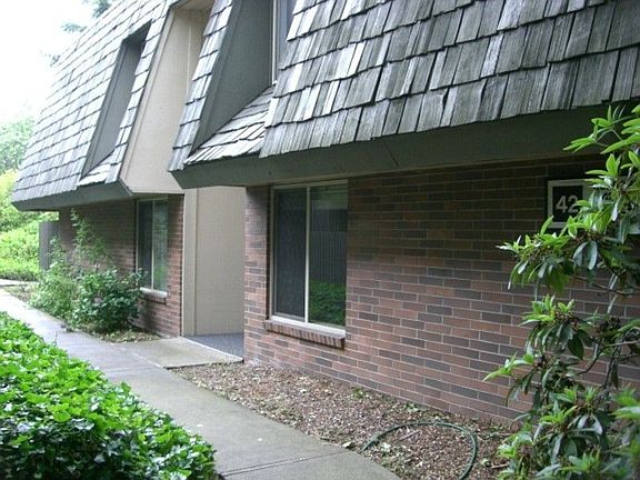 2nd image of 1405 154th Ave NE APT 4207