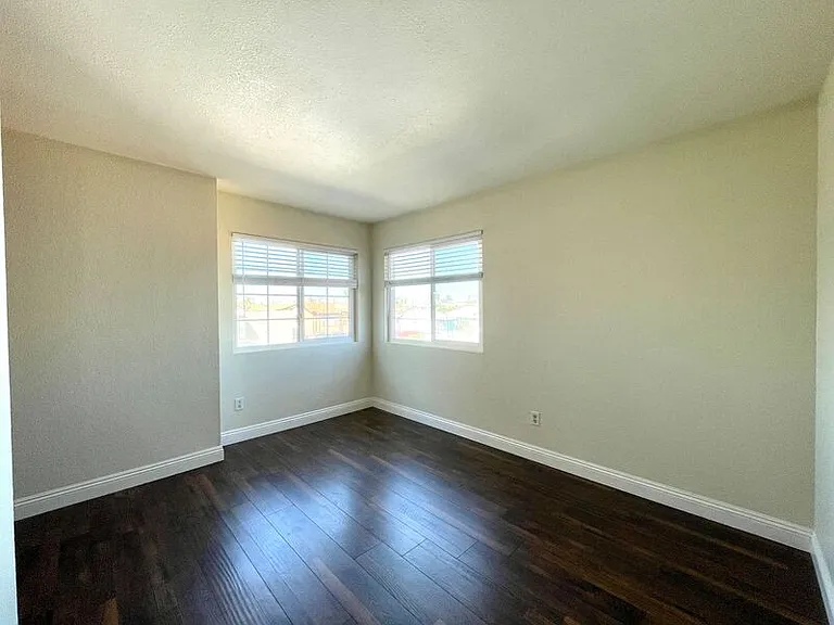 3935 Oregon St #4 — Photo 10