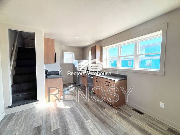 4th image of 2621 SE 14th St