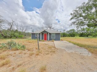 363 San Antonio Ave, Catarina, TX 78836