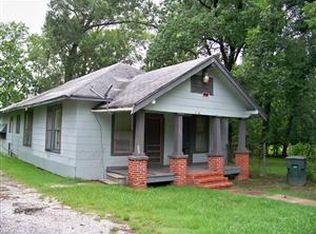 3165 Renaud St, Beaumont, TX 77703