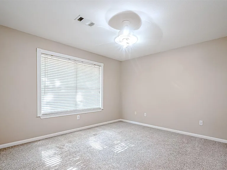 7135 Woodland Oaks — Photo 22