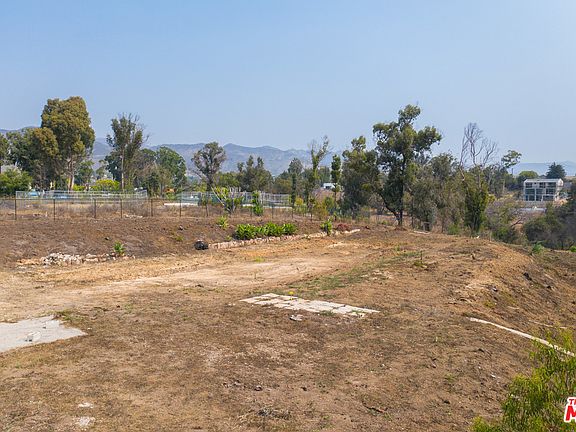 5th image of 6660 Wandermere Rd