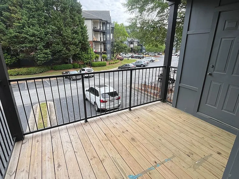 Wesley St. Claire Apartments at Lawrenceville — Photo 150