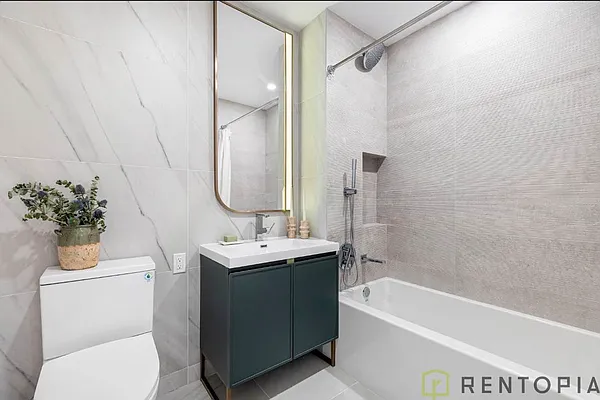 Bathroom, photo 1