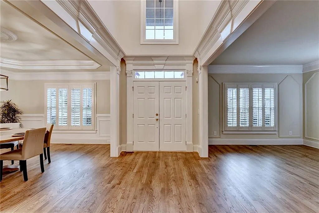 5 bed, 4.0 bath, 3600 sqft, $4,699 — Photo 4