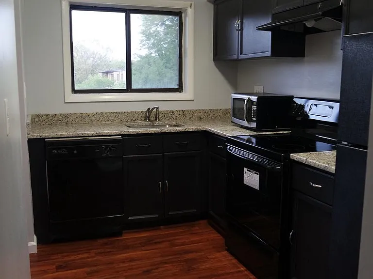 3240 S 28th St #302 — Photo 8