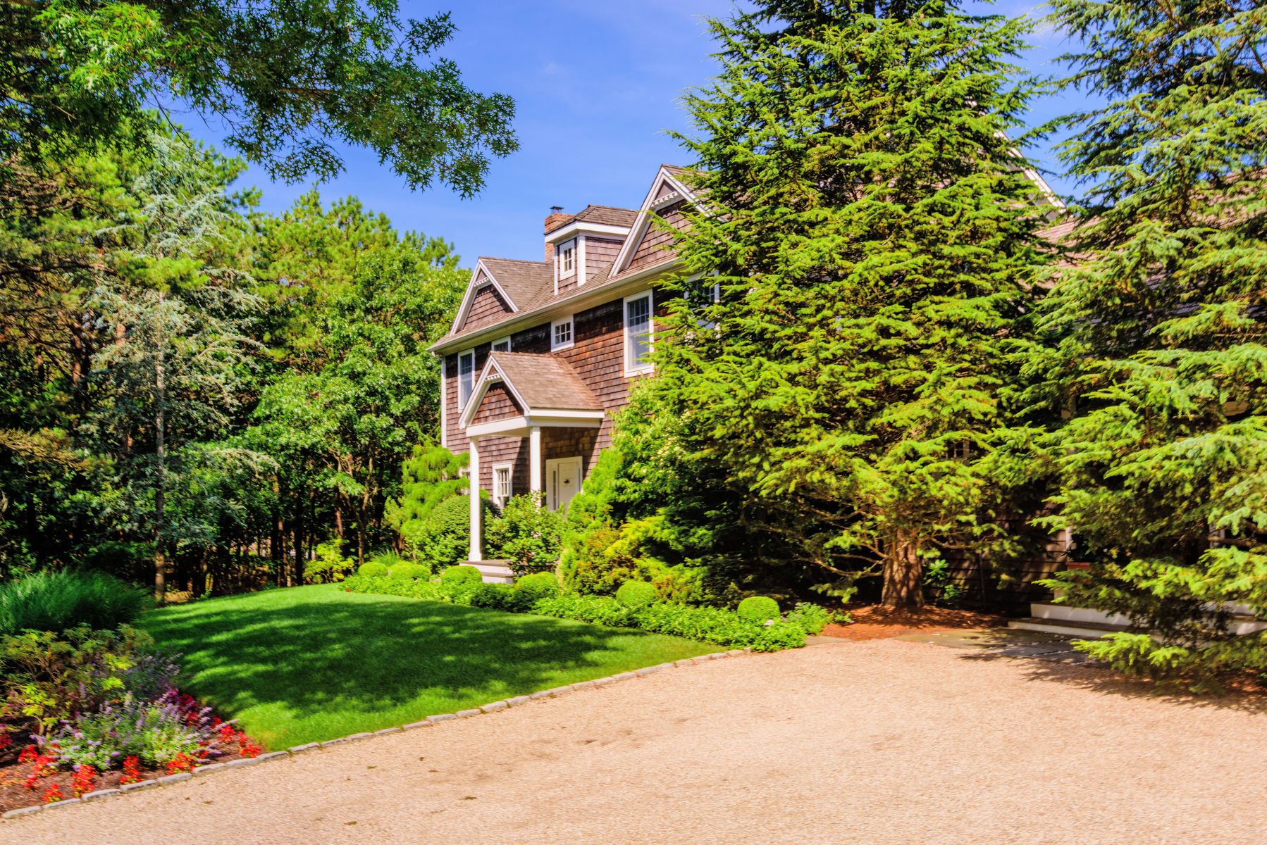 23 Wireless Way in Southampton Out East