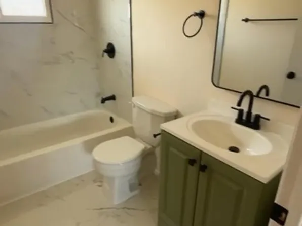 1213 E Northern Pkwy