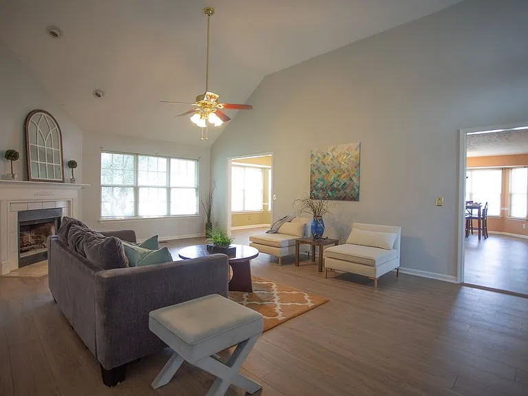 3441 Cross Meadow Dr — Photo 5
