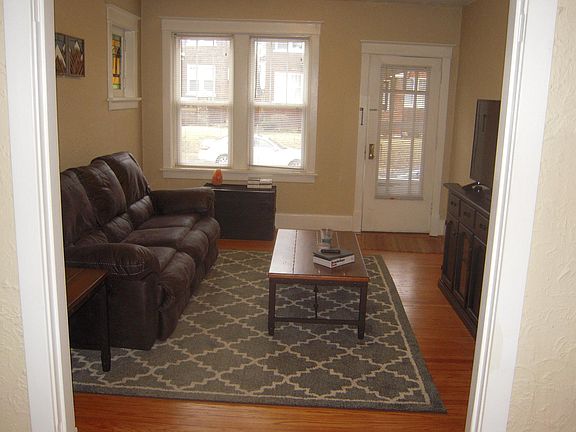 5th image of 1036 Art Hill Pl