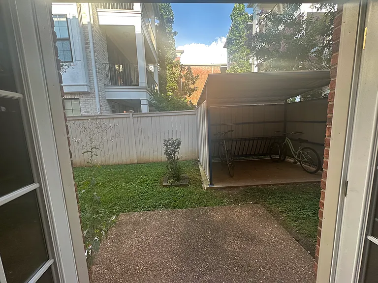 2118 Acklen Ave #51 — Photo 7