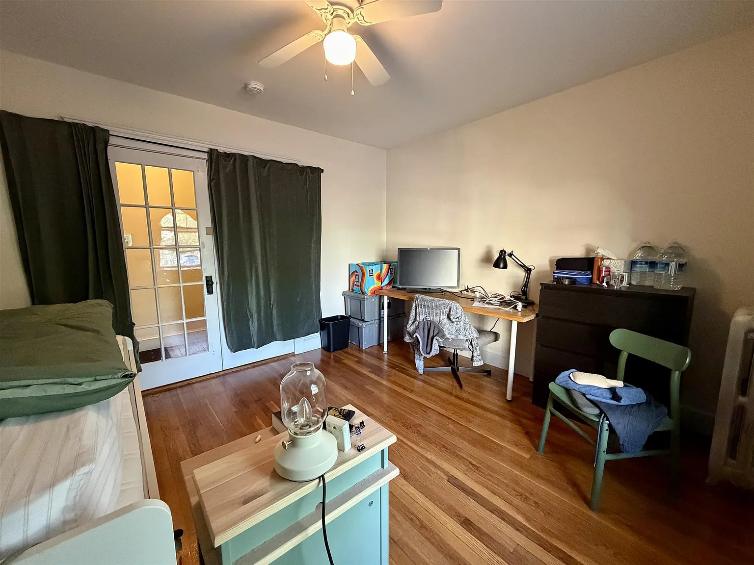 2 bed, 900 sqft, $3,475 — Photo 2
