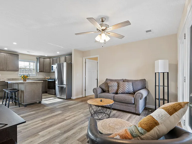 1024 Oak Hill Rd #F — Photo 13