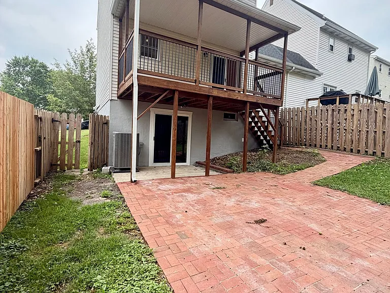 673 S Cedar St — Photo 16
