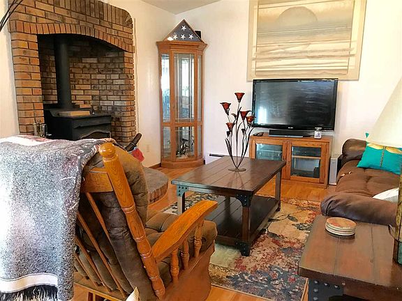 2nd image of 3043 Fruitwood Dr