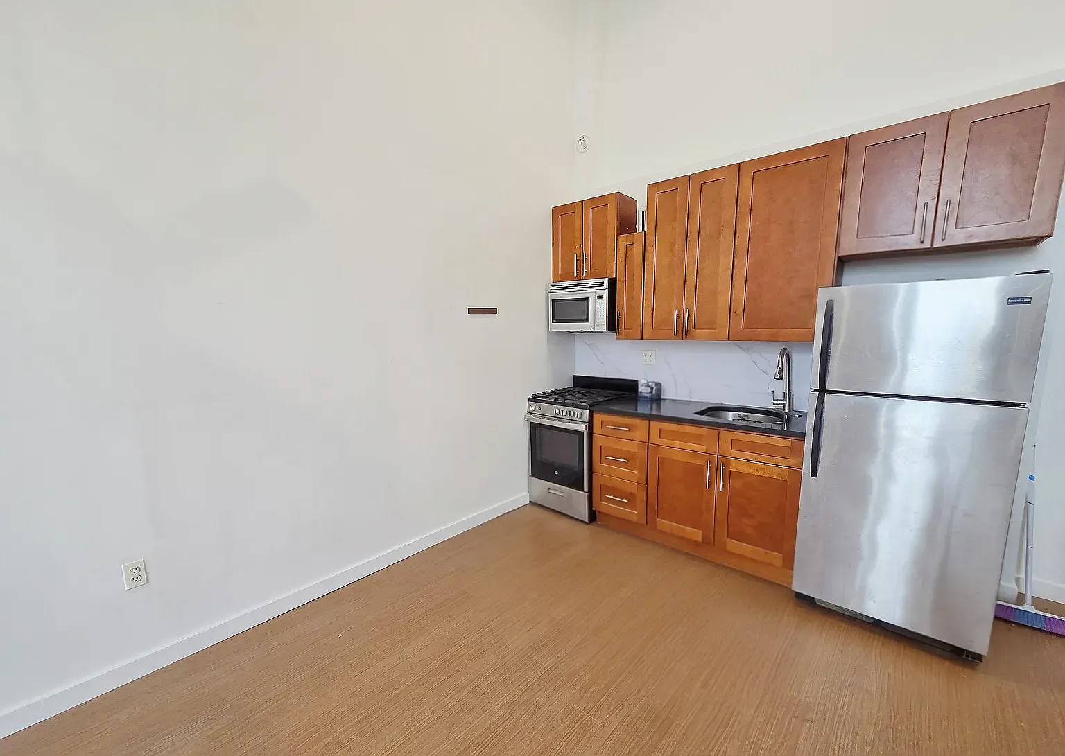 119 Hart Street — Photo 4