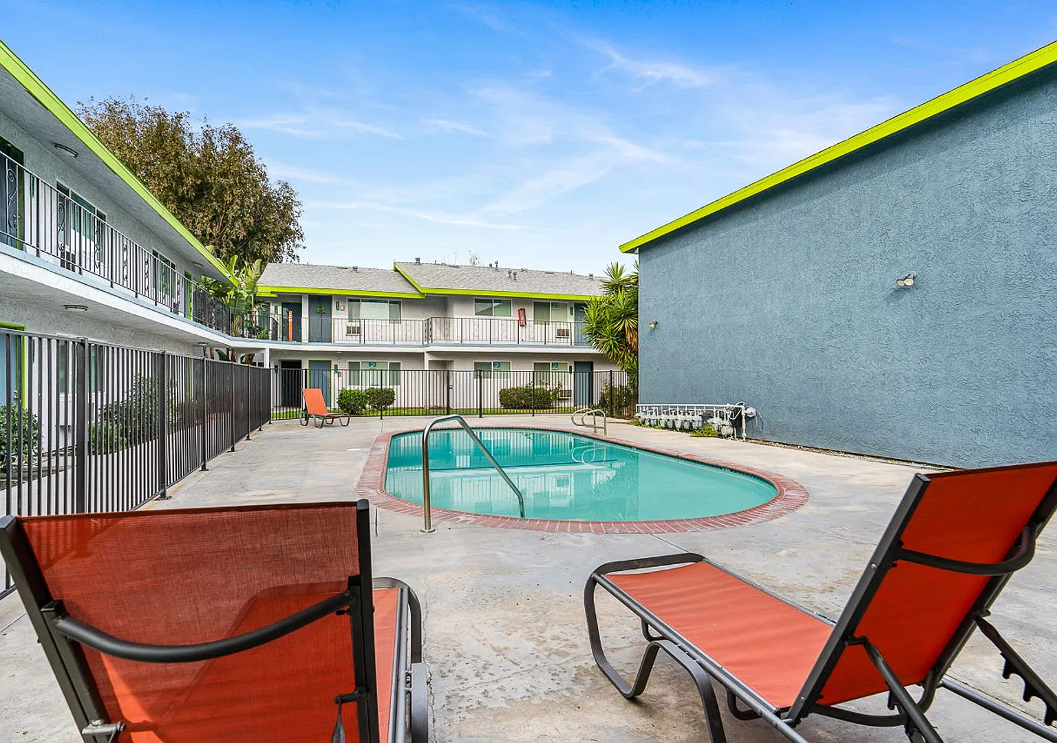 Ackerfield Apartments — Photo 1