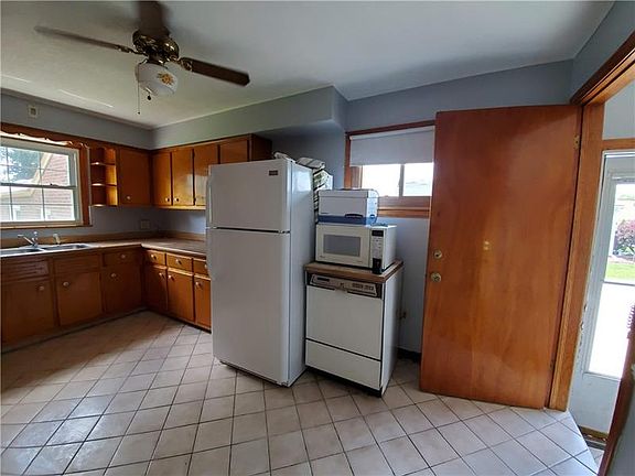 5th image of 117 W Sheridan Ave