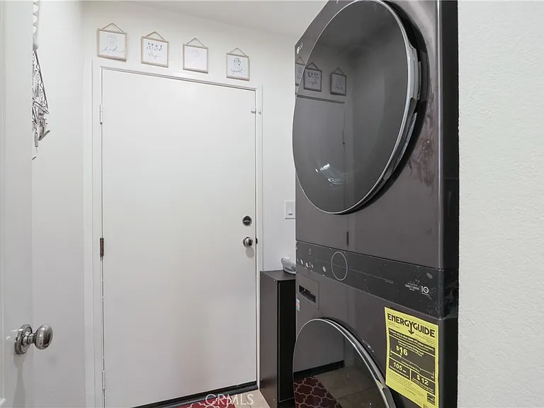 98 Mira Mesa — Photo 10