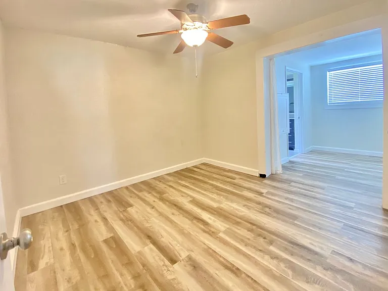 70 Brooks Dr — Photo 19
