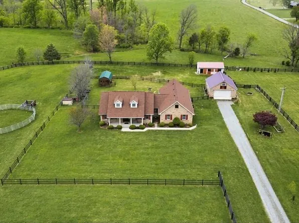 90 Denson Rd, Liberty, KY 42539