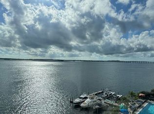 905 Brickell Bay Dr APT 930, Miami, FL 33131