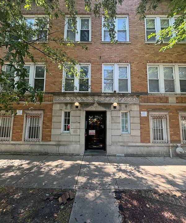 1st image of 6812 N Wayne Ave APT 3A