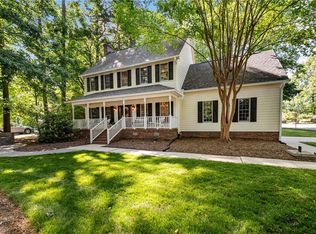 1005 Stuart Dr, Mebane, NC 27302