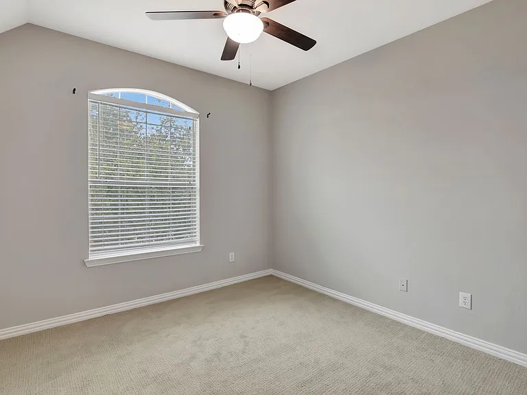 8901 Bent Tree Dr — Photo 38
