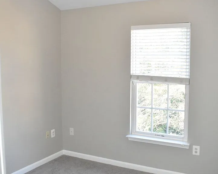 711 Galway Ln — Photo 24