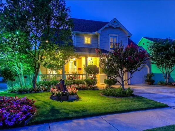 1101 Oakcrest Dr, Aubrey, TX 76227