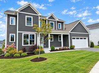 27 Leo Lane, South Burlington, VT 05403