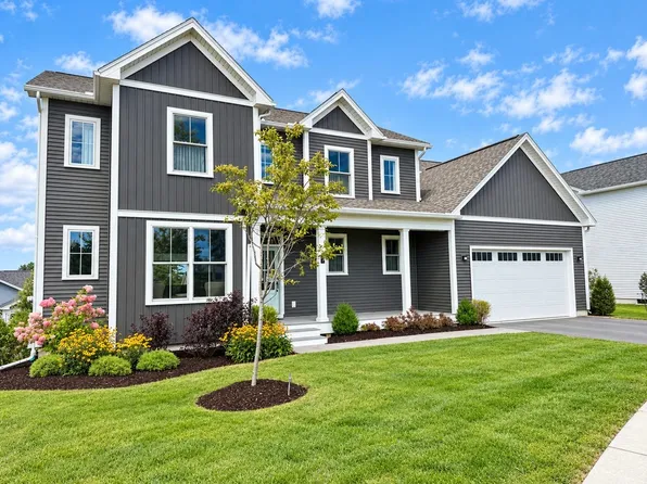 27 Leo Lane, South Burlington, VT 05403