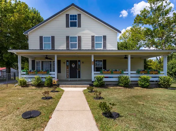 125 Public Way, Louisa, KY 41230