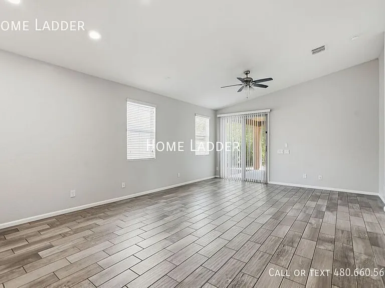 3234 E Dogwood Pl — Photo 5