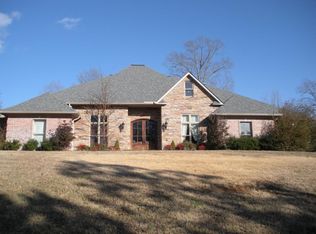 103 Klista Cove Rd, Fulton, MS 38843