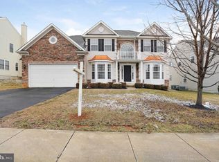 27 Sparkling Brook Rd, Ranson, WV 25438