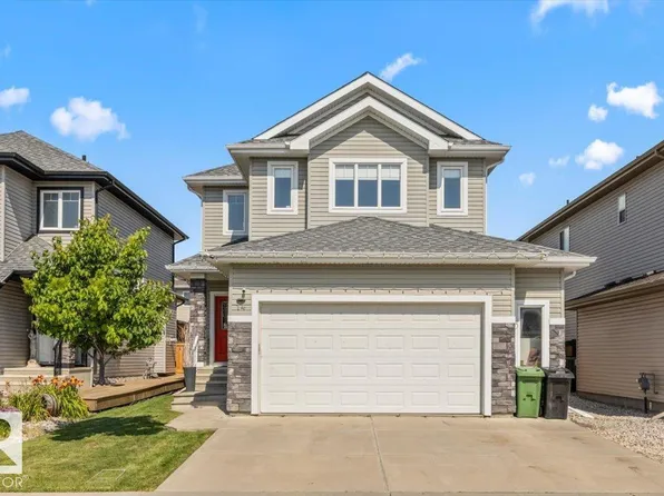 14 Ellison Ct, Fort Saskatchewan, AB T8L 0M9