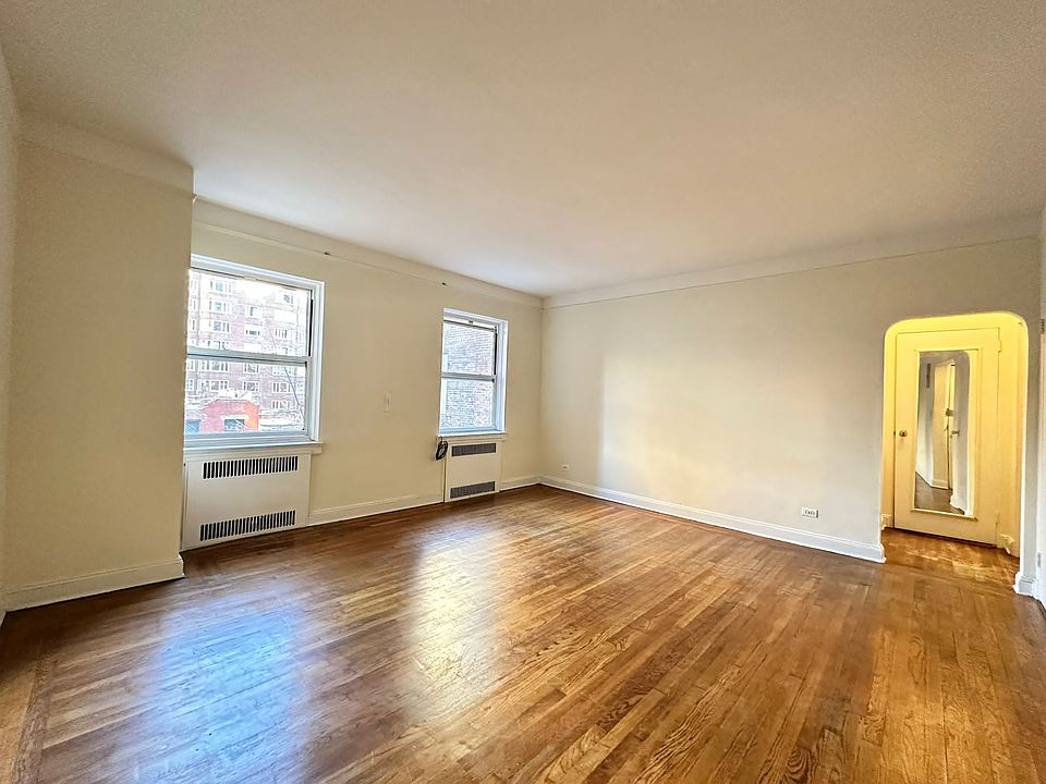 1st image of 51 E 34th St #4Y