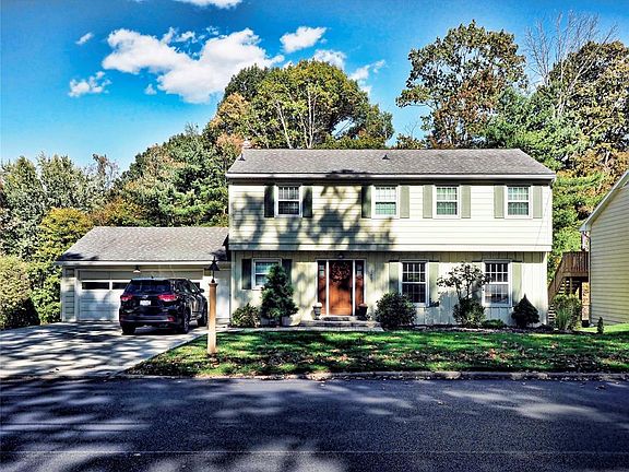 3rd image of 2405 Lynnhurst Dr
