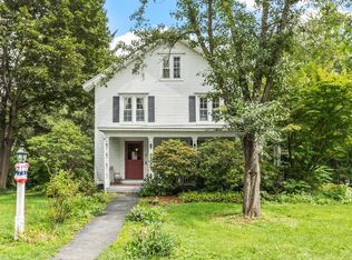 46 Broad St, Barre, MA 01005