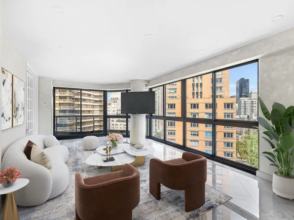 200 East 61st Street image 1 of 27