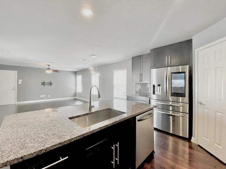 1812 Lost Maples Loop — Photo 11