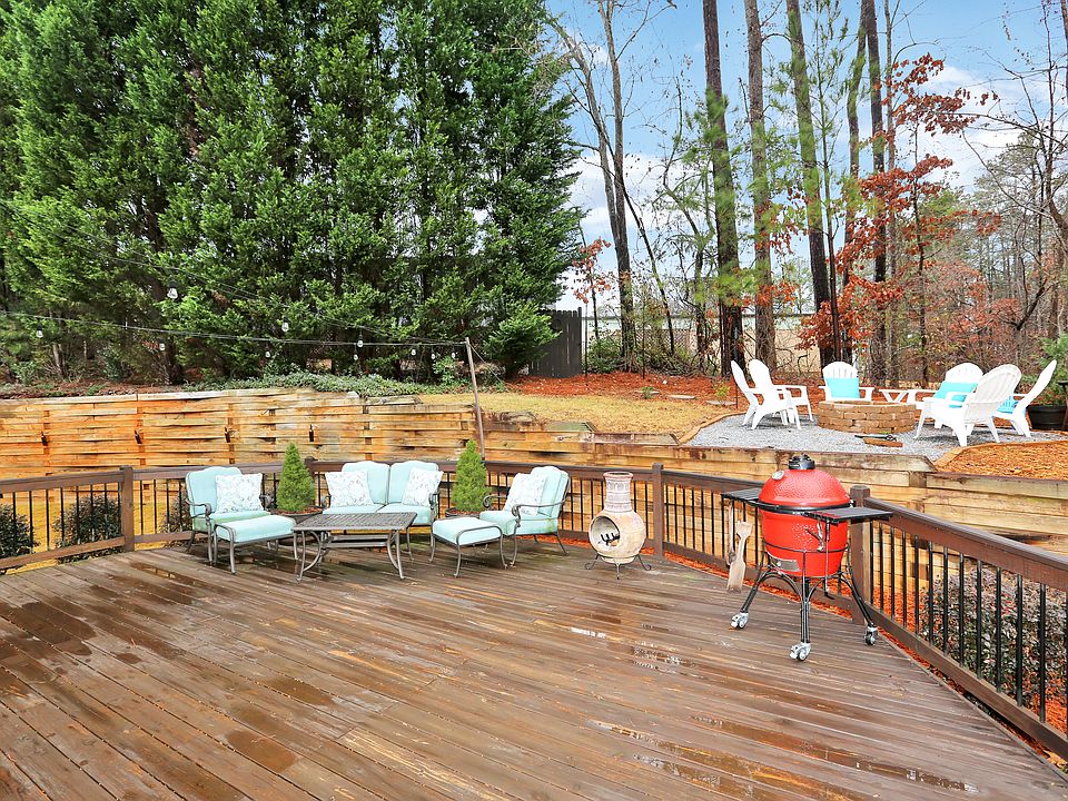 1st image of 1825 Hidden Springs Walk SE