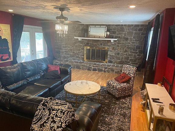 5th image of 321 Ouita Cir